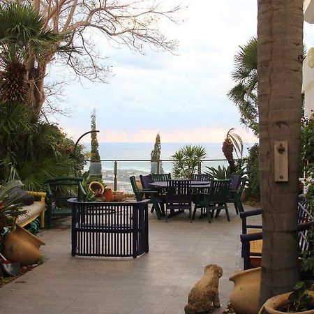 Boutique Apartment "Facing The Sea" Haifa Bagian luar foto