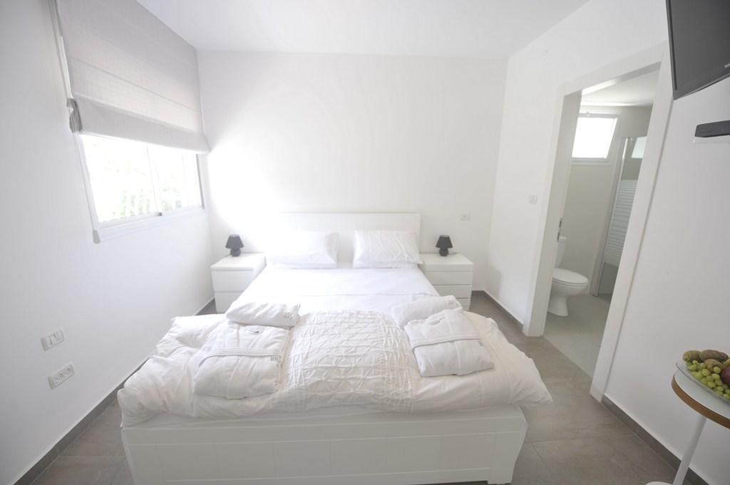 Boutique Apartment "Facing The Sea" Haifa Bagian luar foto