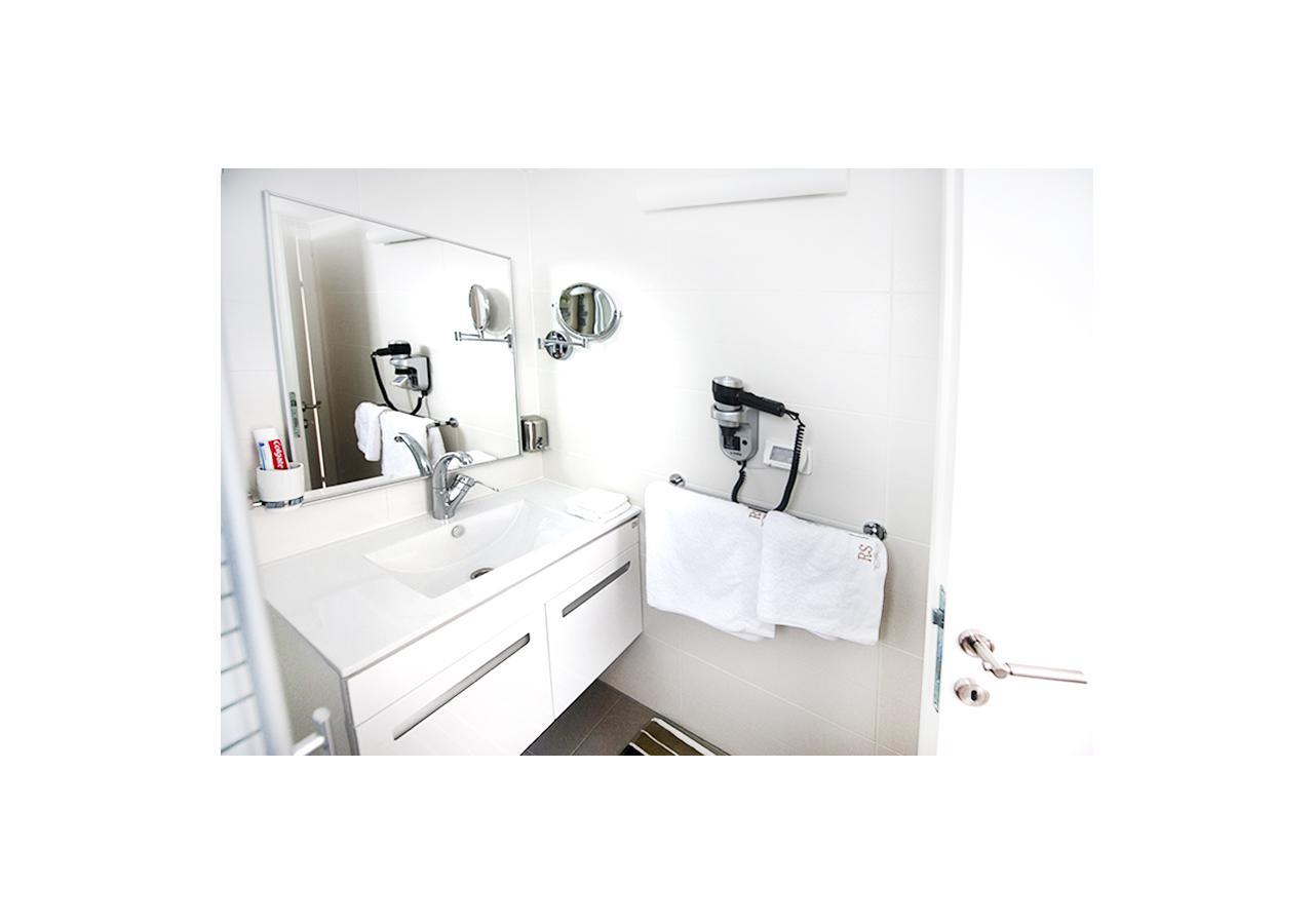 Boutique Apartment "Facing The Sea" Haifa Bagian luar foto