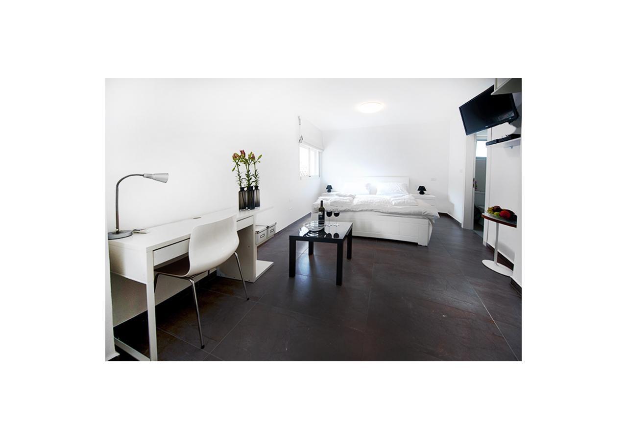 Boutique Apartment "Facing The Sea" Haifa Bagian luar foto
